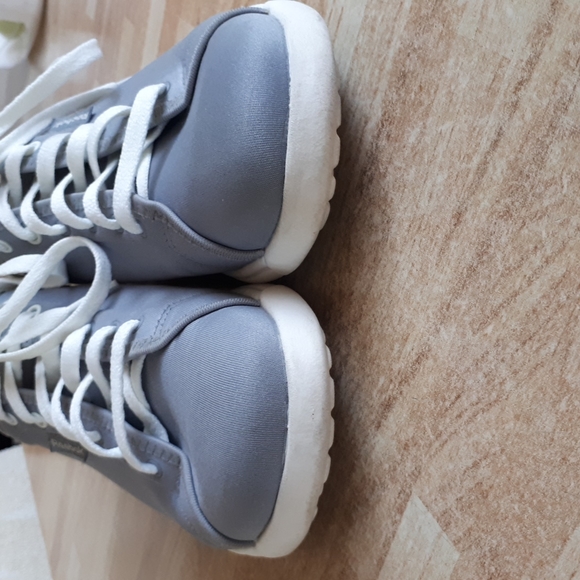 Reebok sneakers 6.5 - Picture 9 of 11
